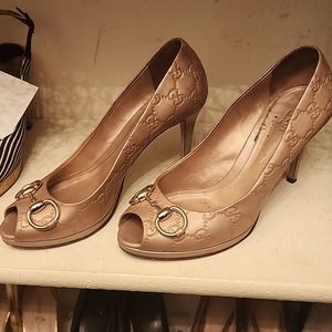 Gucci peephole platform